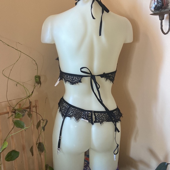 3 pc Black lingerie - Picture 3 of 4